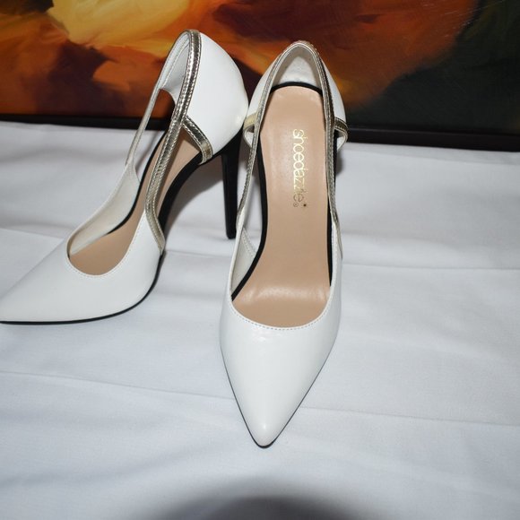 Isabella Color block Cutout Pump - Picture 3 of 8